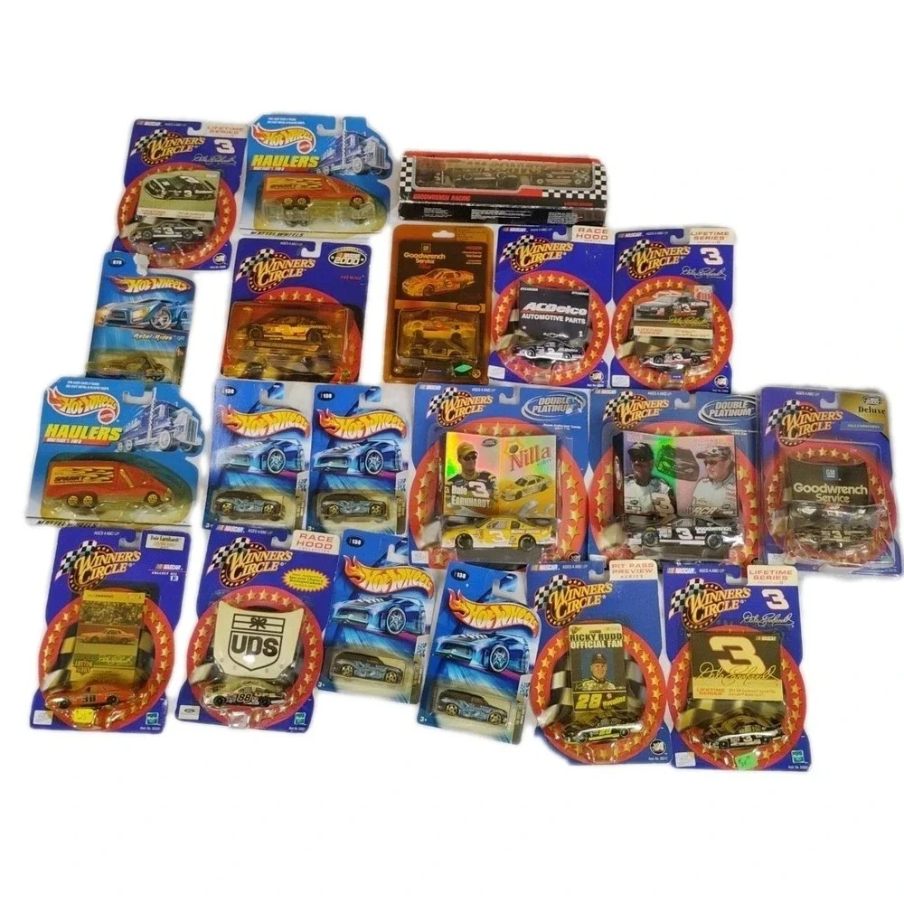 Huge NOS‎ 20pc Collectible NASCAR Hot Wheels Cars Trucks Damaged Packages Lot